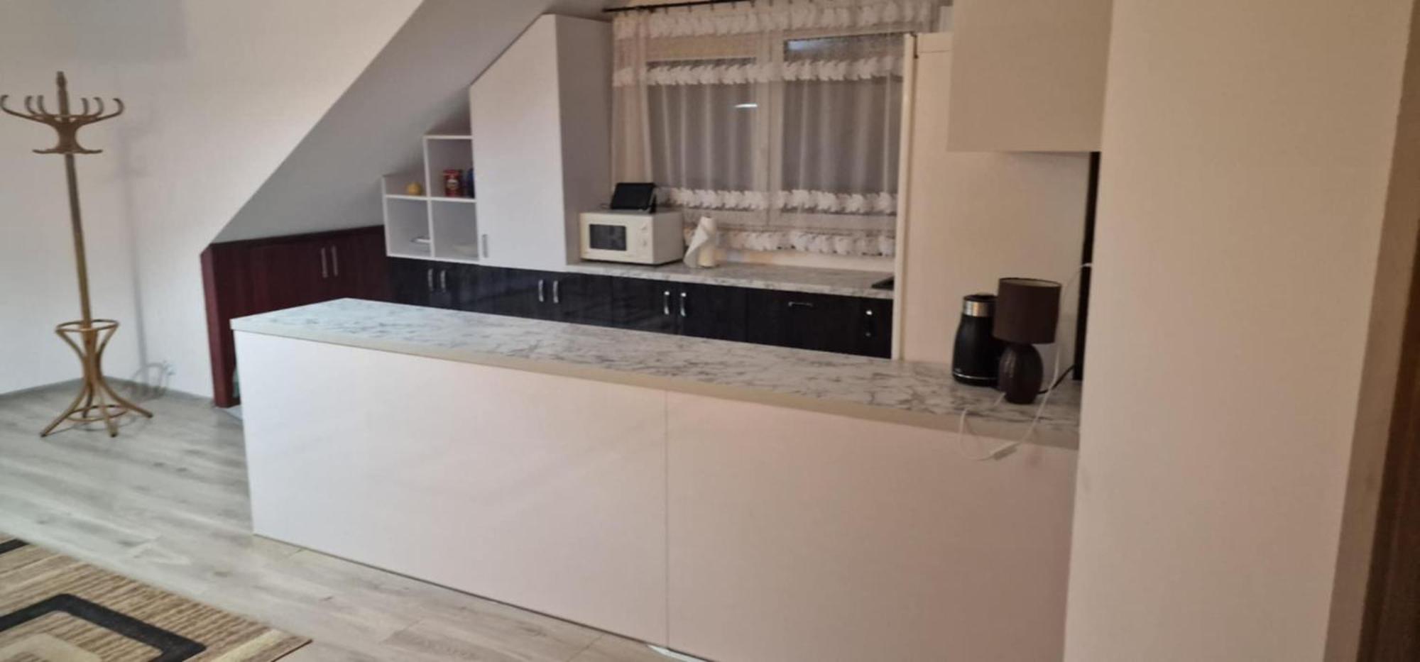 Appartamento Cudowny Zakatek Z Ogrodem I Basenem Bukwica  Esterno foto